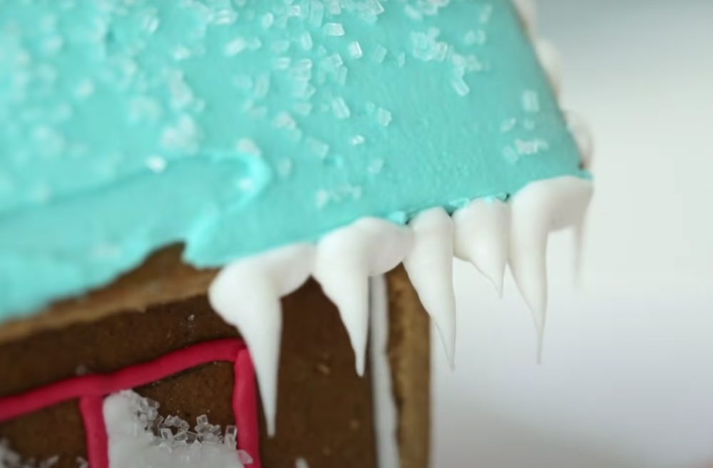 Epic Gingerbread Houses to Make While You Wait for Santa!